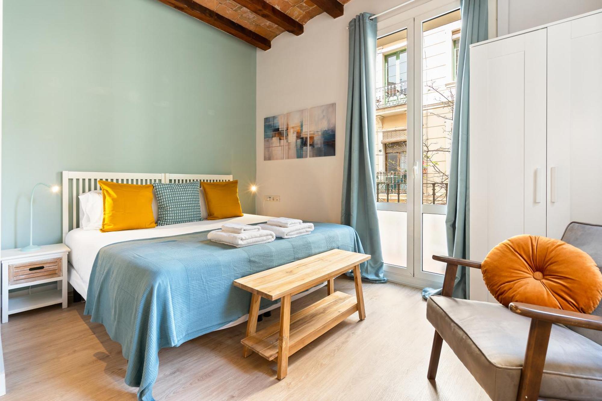 Lodging Apartments Beach Studio 11 Барселона Екстериор снимка