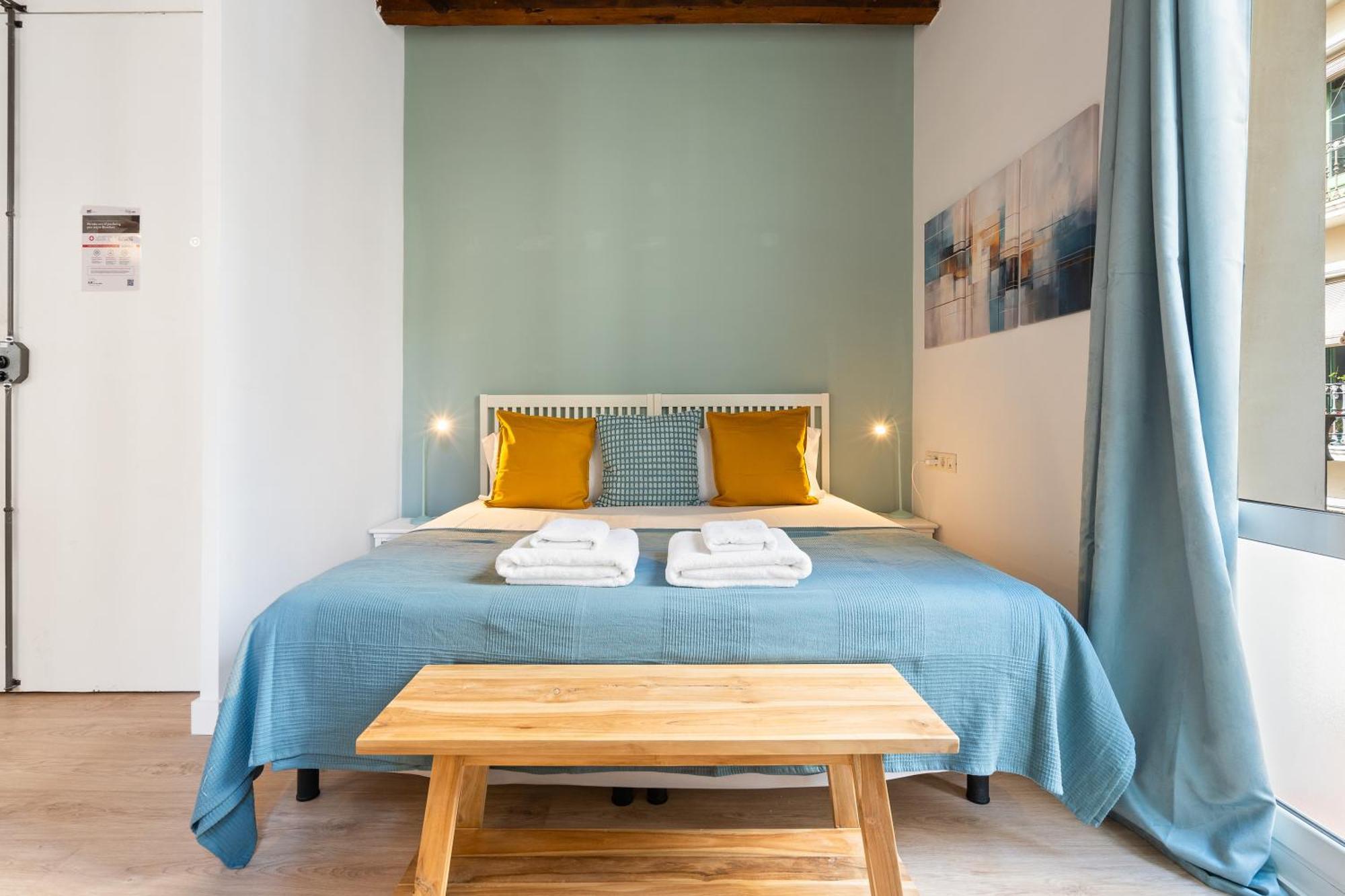 Lodging Apartments Beach Studio 11 Барселона Екстериор снимка