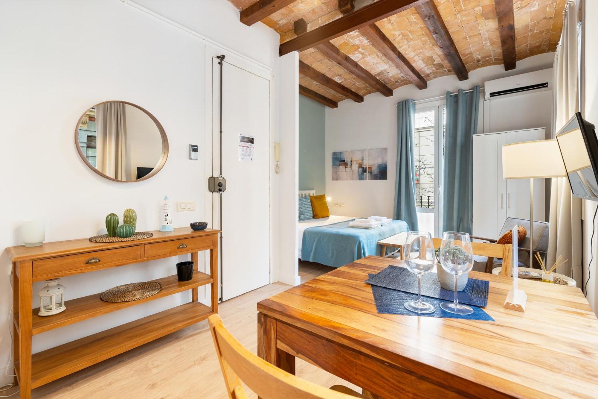 Lodging Apartments Beach Studio 11 Барселона Екстериор снимка
