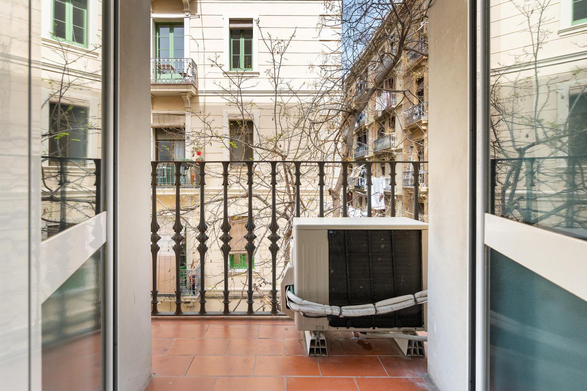 Lodging Apartments Beach Studio 11 Барселона Екстериор снимка